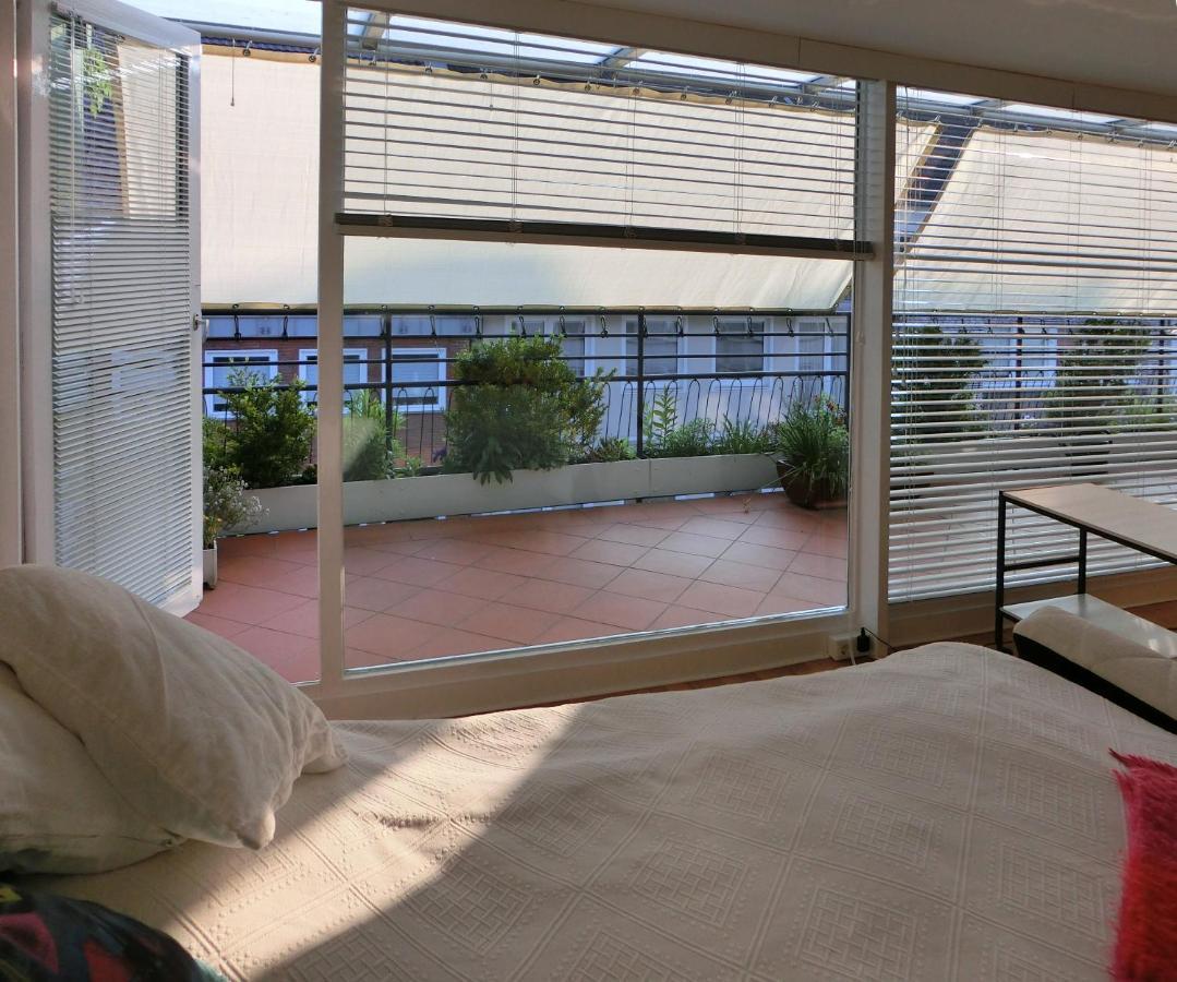 Apartment Modernes, Sonniges Im Herzen Von Dusseldorf
